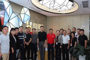 欢迎宜春市团委书记、商会及青企等一行领导莅临华体会hth·(体育)(中国)官方网站人力集团指导