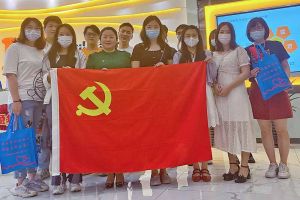 用“热血”传递爱心，华体会hth·(体育)(中国)官方网站集团开展爱心献血活动