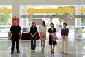 欢乐共创，“媒”好未来｜华体会hth·(体育)(中国)官方网站集团与番禺区融媒体中心互访交流